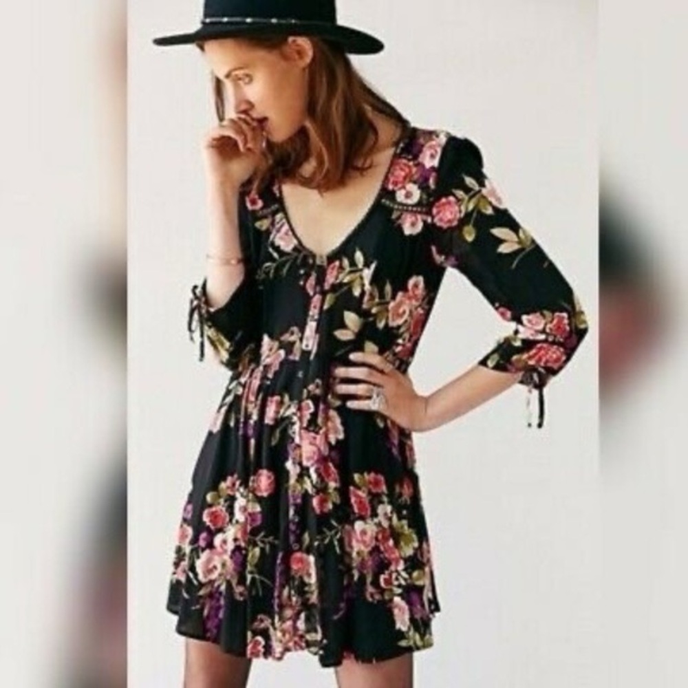 Ecote Floral Mini Dress